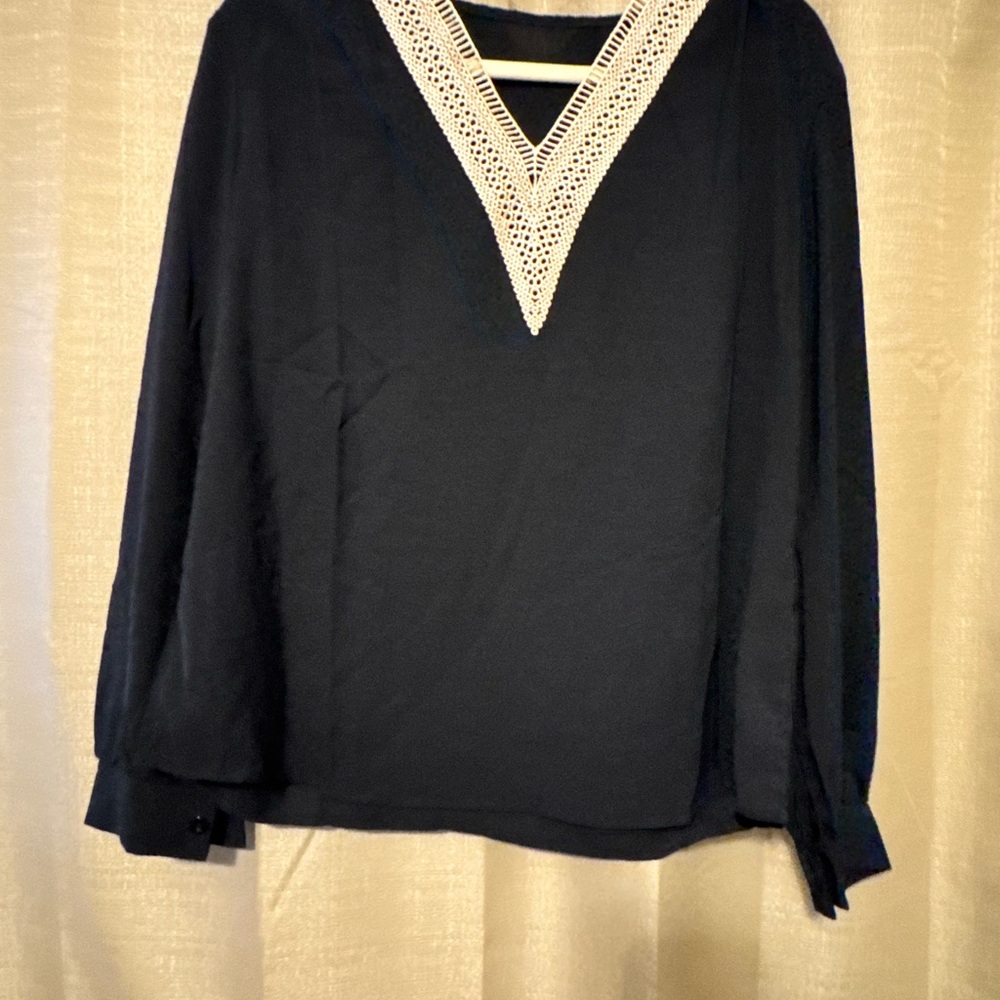 Elegant Black V-Neck Women's Top